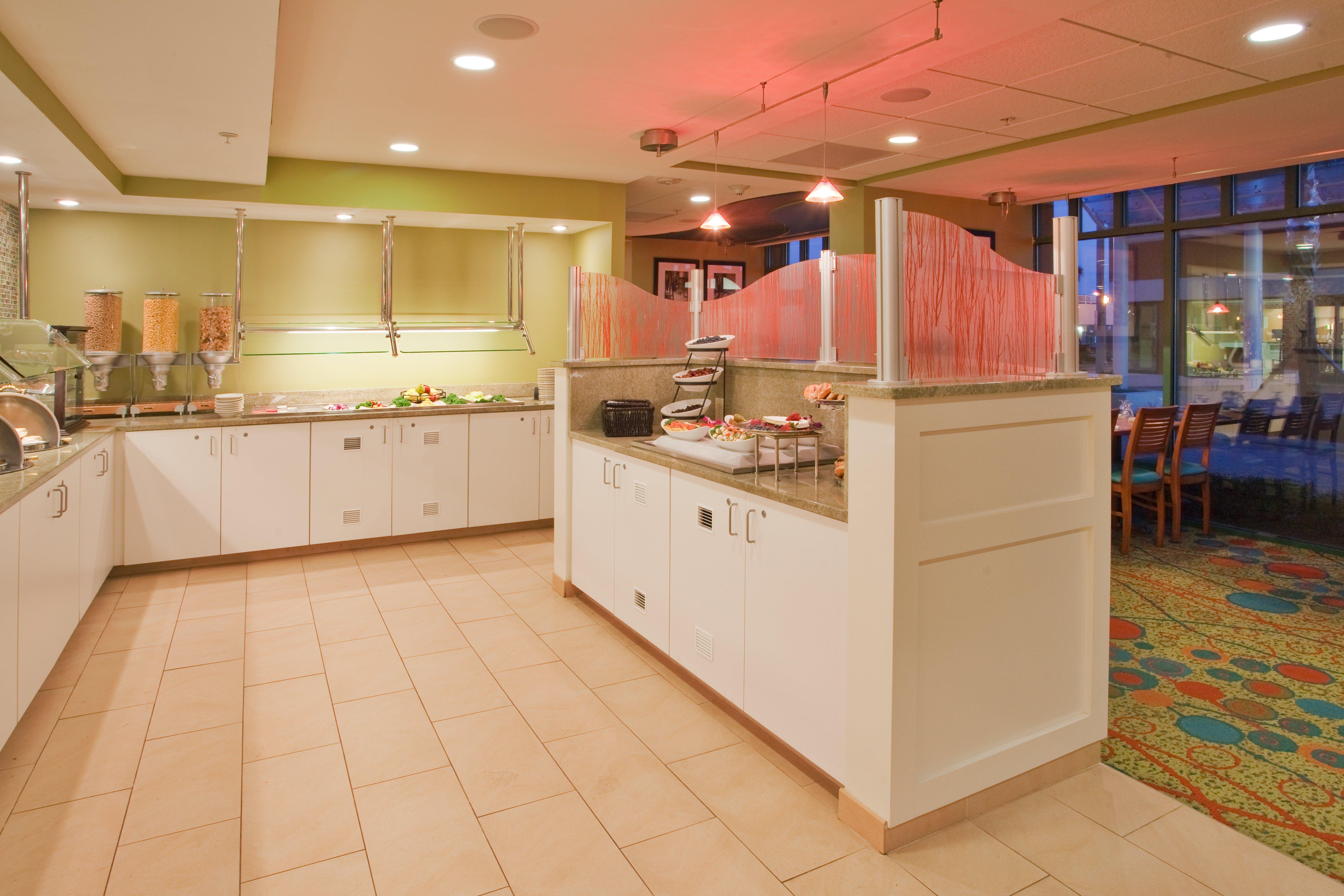 Holiday Inn & Suites Virginia Beach - North Beach By Ihg Exterior foto